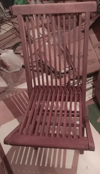 Mesa y 4 sillas de jardín de madera teca