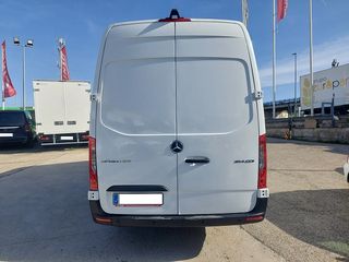 Mercedes-Benz Sprinter larga tracción trasera 2019