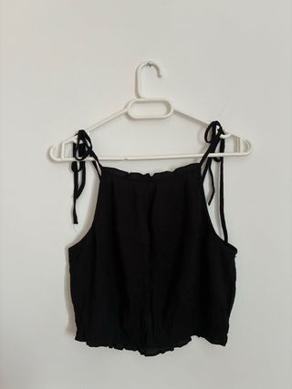Top H&M negro con lazos en hombros