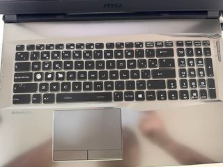 Portátil MSI GP75 i7-9750h RTX 2060 6GB