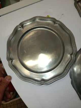 3 Plato decorativo metal flor de lis