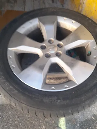 Neumáticos 225/55 R17 con llantas