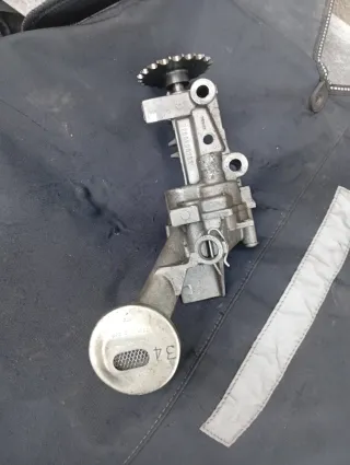 Bomba de Aceite Kangoo