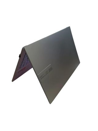 Portatile ASUS VivoBook AMD Ryzen 5 7520U E1504FA 16GB/512GB + Caricatore