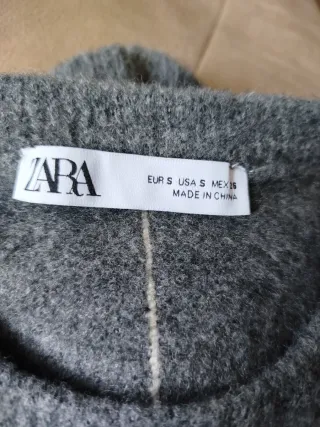 Jersey Zara Gris con Detalle Blanco