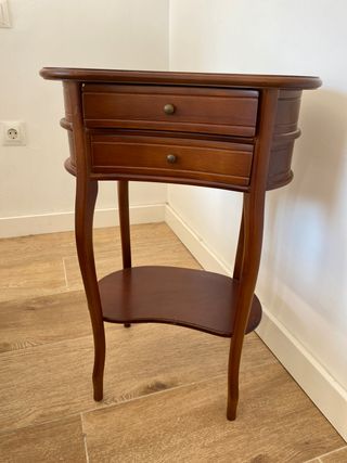 Mesilla vintage de madera con 2 cajones
