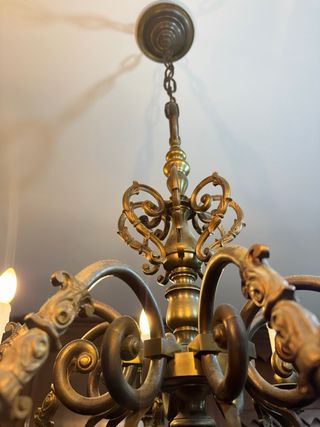 URGE: Lámpara de techo de metal estilo clásico