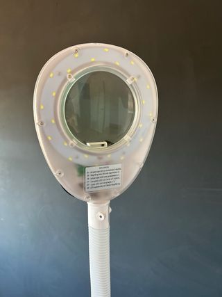 Lámpara Quirumed con lupa