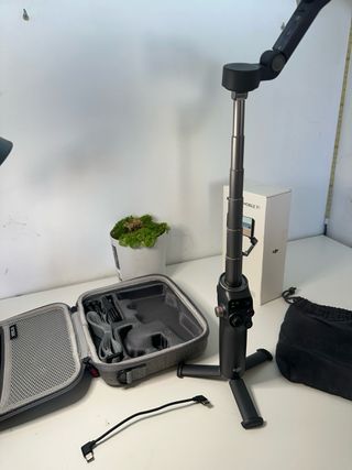 DJI Osmo Mobile 7P + Care Refresh 2 años + Funda