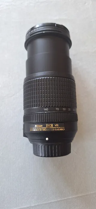 Objetivo Nikon DX VR 18-140mm