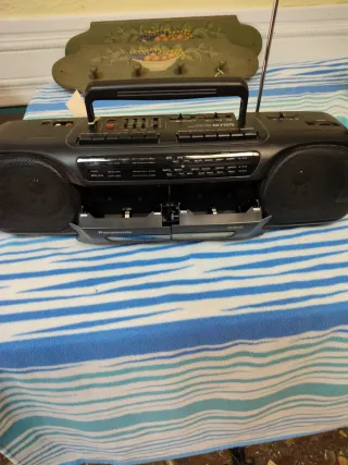 Radio Cassette Panasonic RX-FT570 XBS