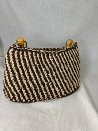 Borsa uncinetto manico bambù marrone/beige