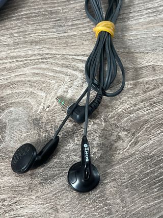 Walkman Sony CD D-EJ100 y D-E221