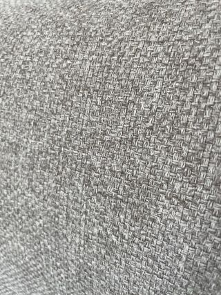 Sillón de tela gris
