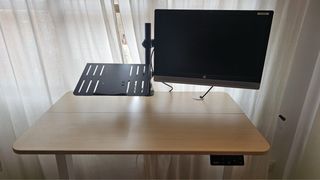 Mesa escritorio elevable 100x60 + soporte