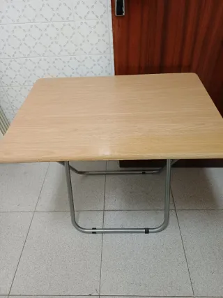 Mesa plegable madera y metal