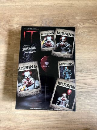 Figura NECA Pennywise Retro Tela 8