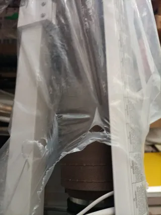 Toldo motorizado 4x3m beige/blanco