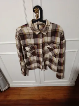 Camisa de cuadros beige y marrón