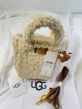 Bolso UGG de borrego beige