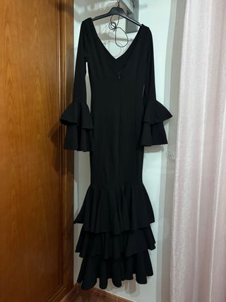 Traje Flamenca Negro Volantes