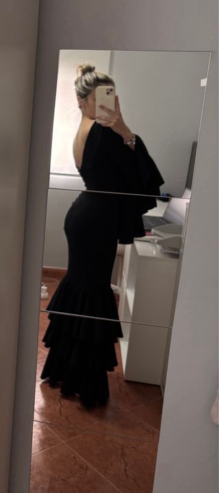 Traje Flamenca Negro Volantes