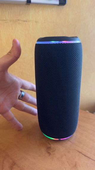 Altavoz Avenzo AV-SP30078 Bluetooth LED