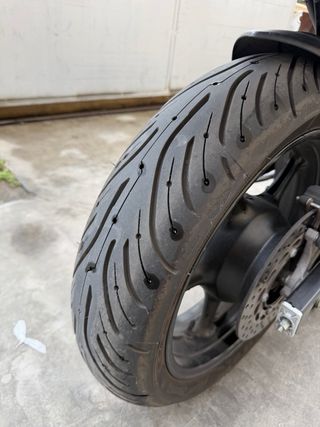 Yamaha XJ6 2013 Negra