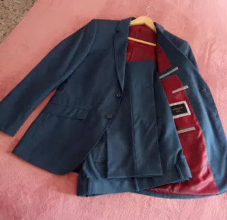 Traje ideal graduación, azul