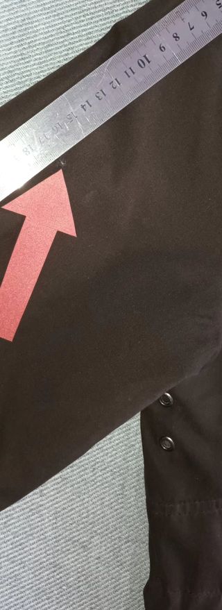 Chaqueta marrón con forro morado