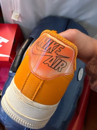 Nike Air Force 1 Naranjas Talla 38