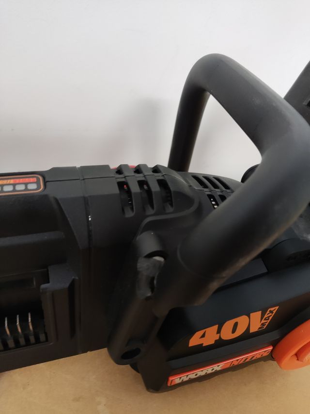 WORX Motosierra Nitro 40V WG385E.9