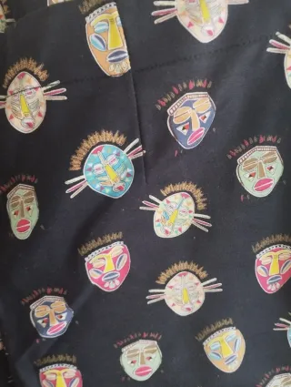 Pantalón Bimba y Lola estampado caras