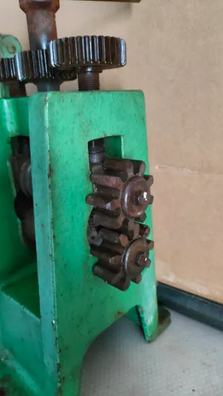 Laminador/Estirador de Hilo Metálico