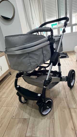 Carrito bebé gris + capazo