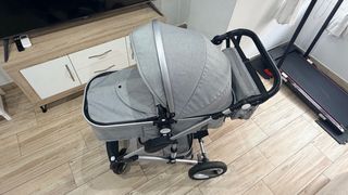 Carrito bebé gris + capazo