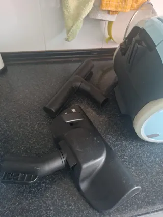 Aspiradora Bosch MoveOn 2200W