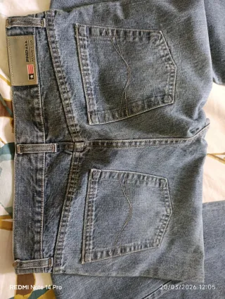 Pantalón vaquero recto