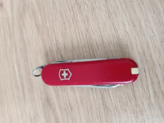 Navaja Suiza Victorinox Roja