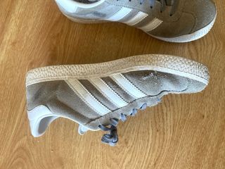 Adidas Gazelle Talla 35 Gris/Blanco