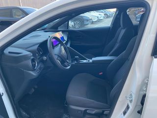 Toyota C-HR 1.8 Advance Hybrid 140