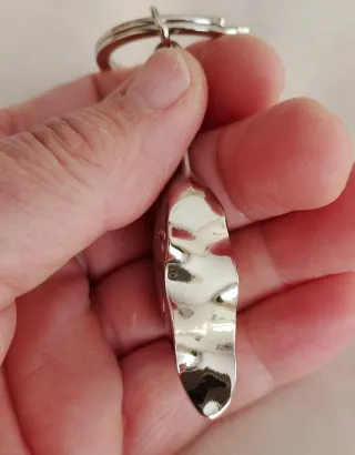 Llavero medio corazón letra C