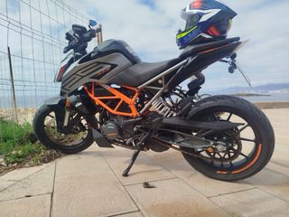 KTM Duke 125