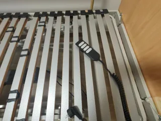 Cama articulada hospitalaria eléctrica