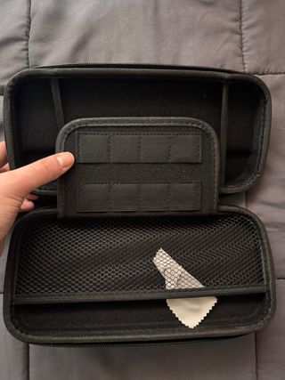 Funda Negra Switch con Guarda Juegos