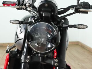 TRIUMPH TRIDENT 660