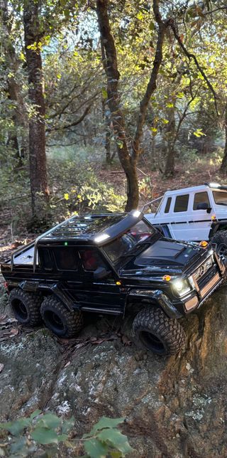 Traxxas TRX6 Mercedes Benz 6x6 Crawler