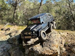 Traxxas TRX6 Mercedes Benz 6x6 Crawler