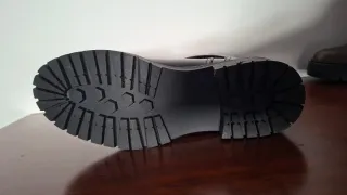 Botas marrones con hebilla