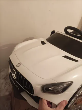 Coche eléctrico infantil Mercedes AMG